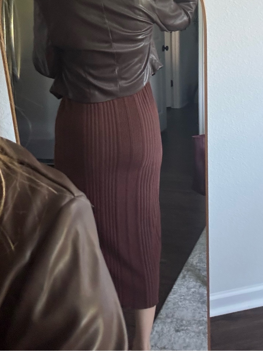 Coffee Brown Ribbed Midi Dress - Women - Picture 9 of 10